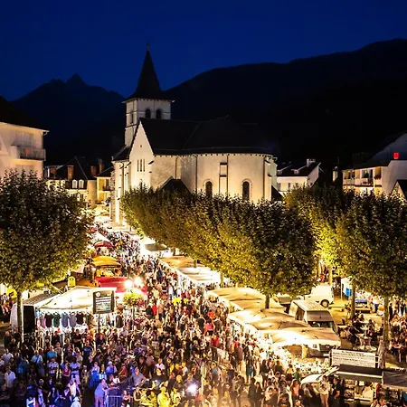 Nyaraló Les Lys Fleurs Des Pyrenees *