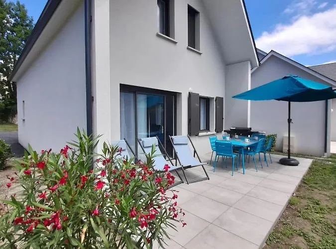 Les Lys Fleurs Des Pyrenees Nyaraló Argelès-Gazost