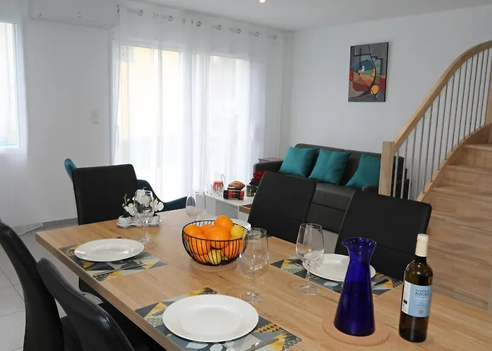 Les Lys Fleurs Des Pyrenees *