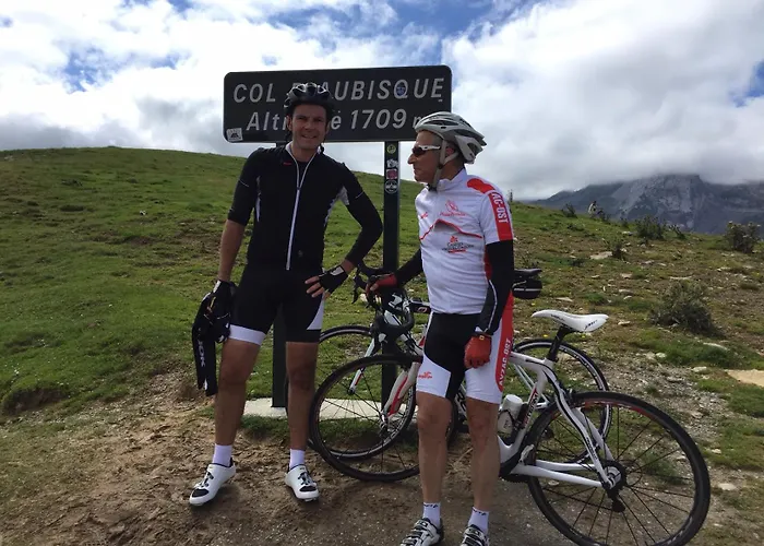 Les Lys Fleurs Des Pyrenees * Argelès-Gazost