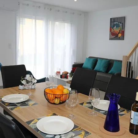 Les Lys Fleurs Des Pyrenees *